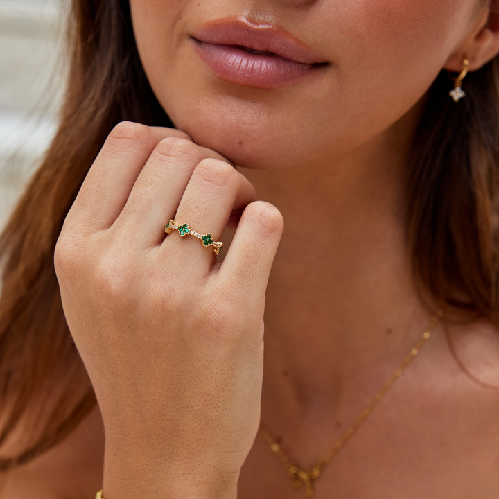 Prsten štěstí s trojlístkem a krystaly