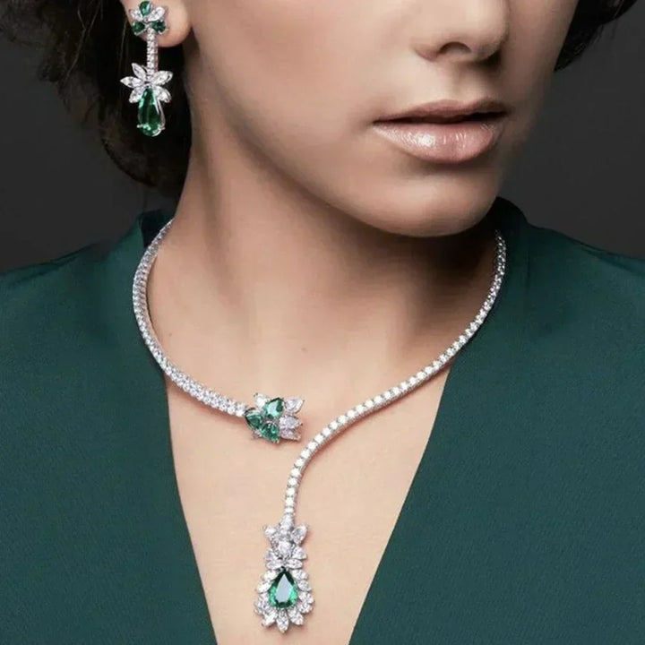 Vinobraní Náhrdelník Květ ze Smaragdu 