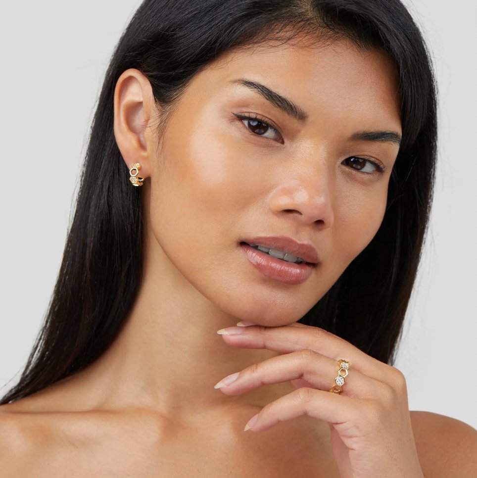 At - Zlatý a Křišťálový Prsten 