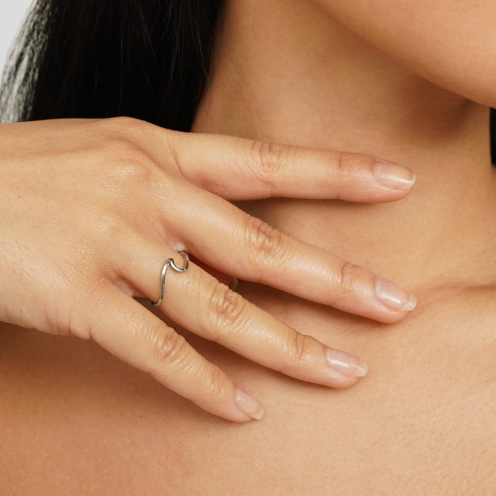 Imari Stříbrný Prsten s Vlnami